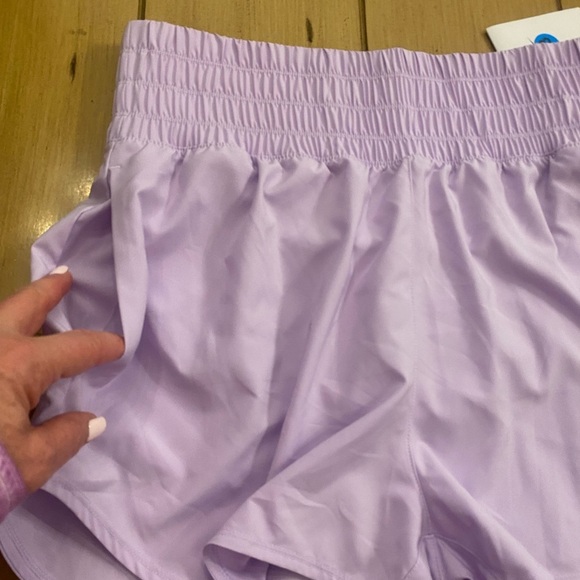 Nike Women’s Lavender Athletic Shorts High Waist Lined New Size large - Picture 9 of 12